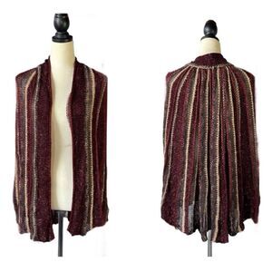 Knitline Shimmering Semi-Sheer Sleeveless Sleeved Cape Top/Vest (Size: M/L)